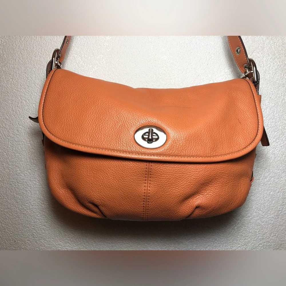 Coach Pebbled Leather Crossbody Shoulder Bag in Camel/Tan
